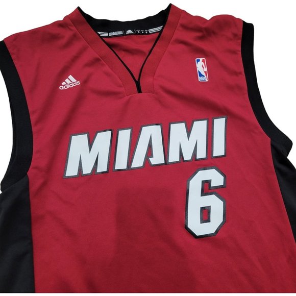 2010-2014 Lebron James Heat jersey, size small Men - Picture 3 of 4